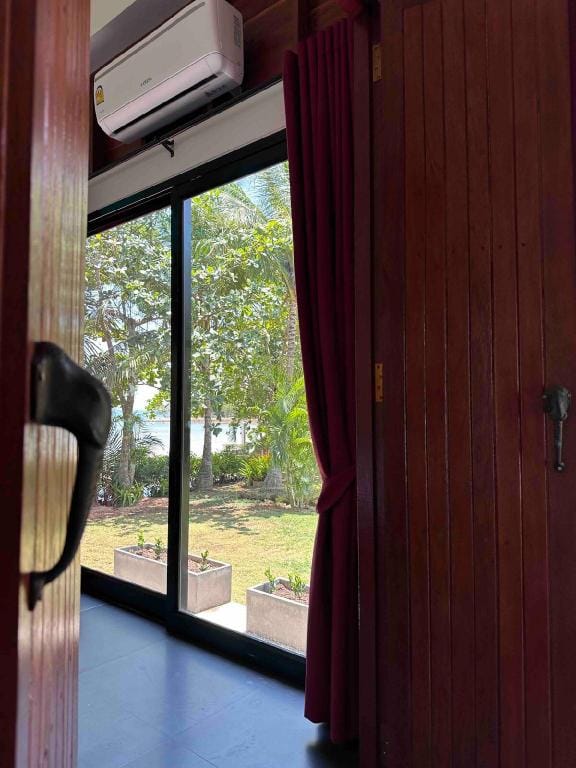Piman Pu Arthouse 2 bedroom beach villa Vacation rental in Krabi Changwat