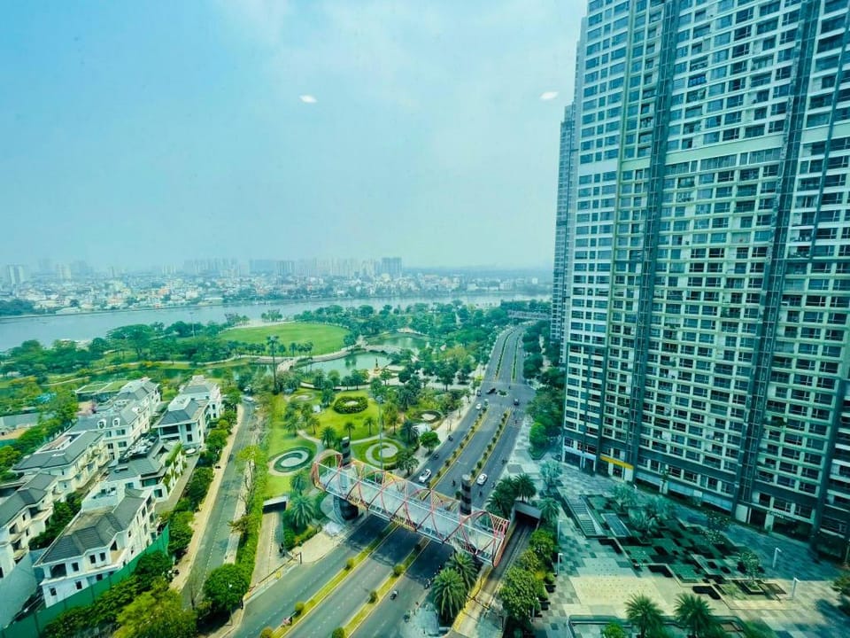 VIVIAN LANDMARK 81 3-Bedroom Luxury Apartment in Ho Chi Minh City