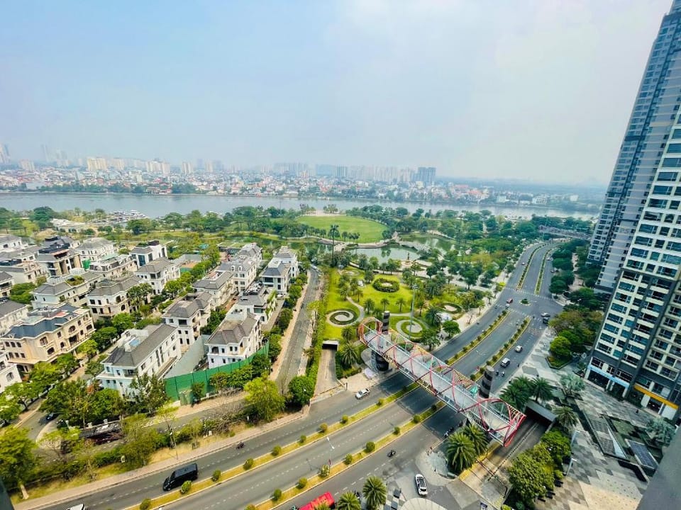 VIVIAN LANDMARK 81 3-Bedroom Luxury Apartment in Ho Chi Minh City