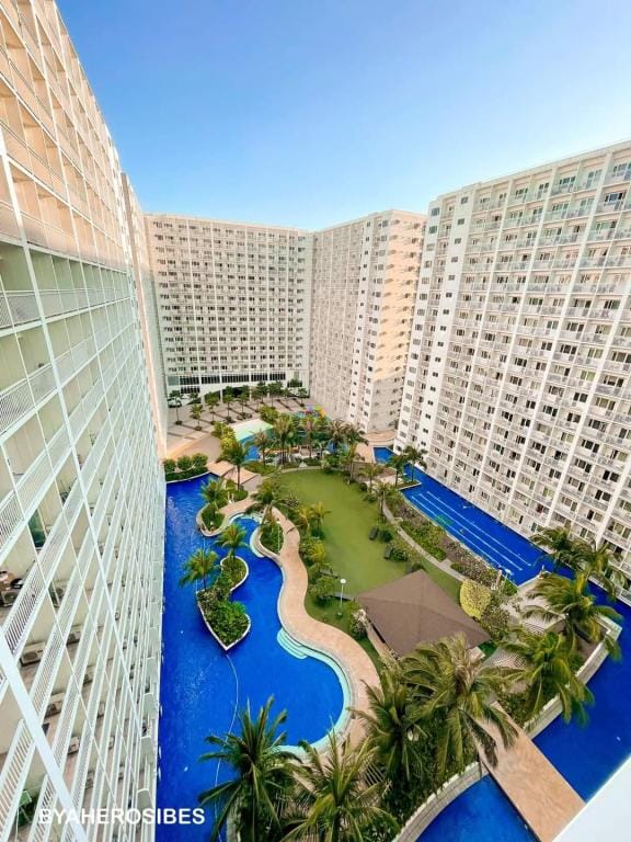 STAYCATIONbyK  Apartment in Pasay