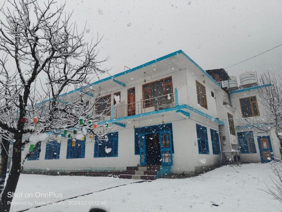 Sky Heaven Katagla Hotel in Himachal Pradesh