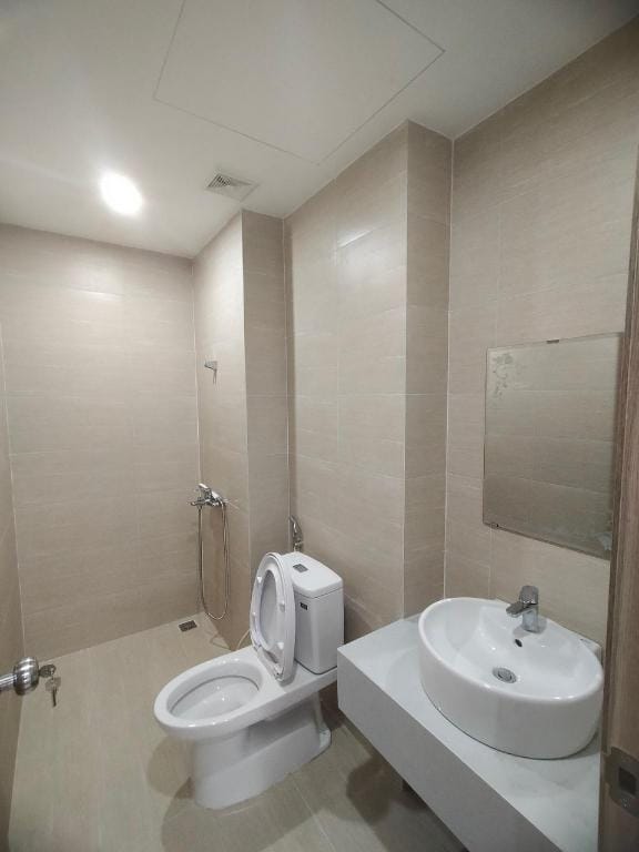 Căn hộ VIP 2PN Nera Garden Apartment in Laos