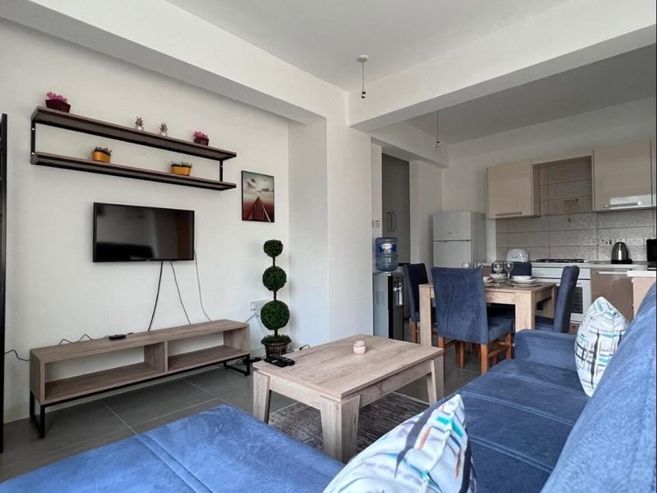 City Center/Netflix Included/Cosy Space Apartment in Cyprus