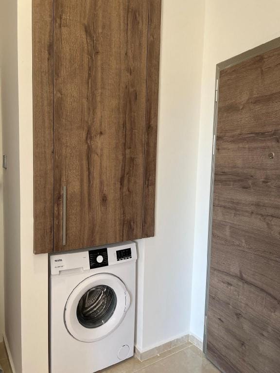 F35-Spa, Gym, Pool, Netflix Included/Central Apartment in Cyprus