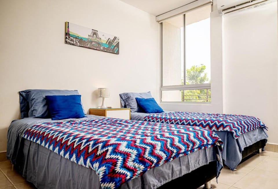 lovely 2 bedroom condo with pool access and more Vacation rental in Ricaurte