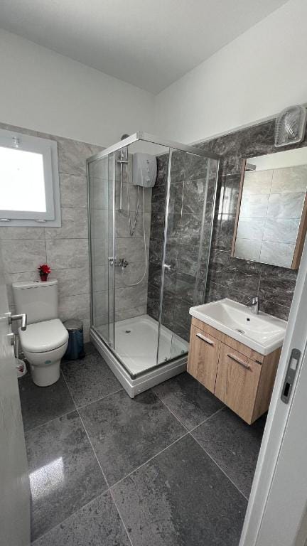 Feslikan 5- Cozy, Netflix Included, Central Apartment in Nicosia City