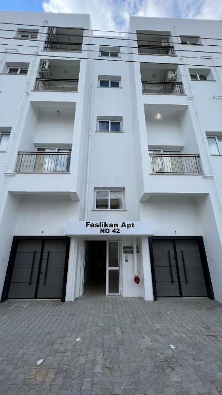 Feslikan 13- Cozy, Netflix Included, Central Apartment in Nicosia City