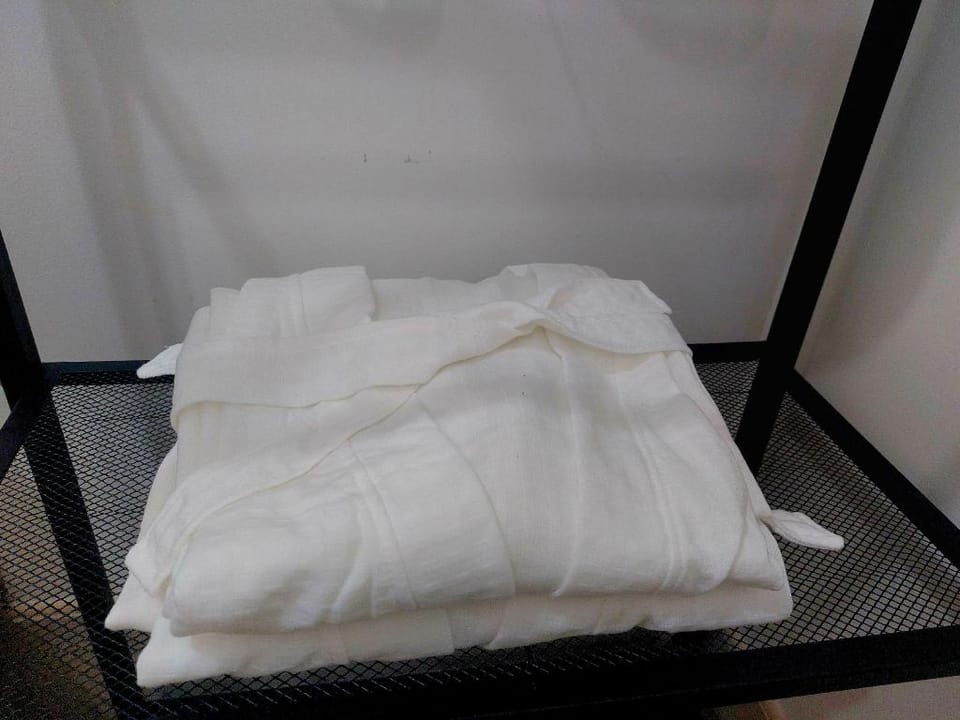 Cozy Suite Mandaluyong w/ Balcony/Netflix/Pool/Gym Apartment in Mandaluyong