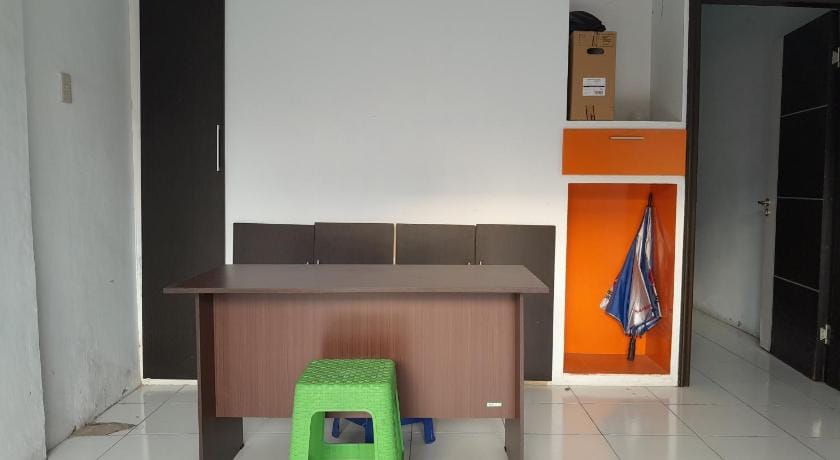 Hotel O Modena Homestay Syariah Near SD Negeri 101798 Deli Tua Hotel in Indonesia