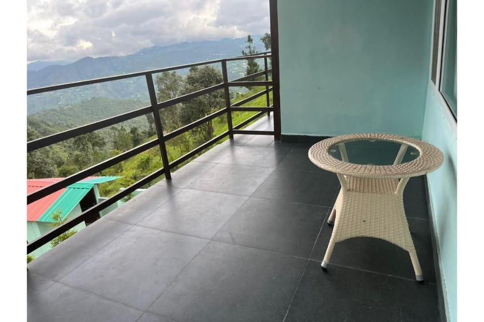 Blue Lotus by M - Mukteshwa Hotel in Uttarakhand