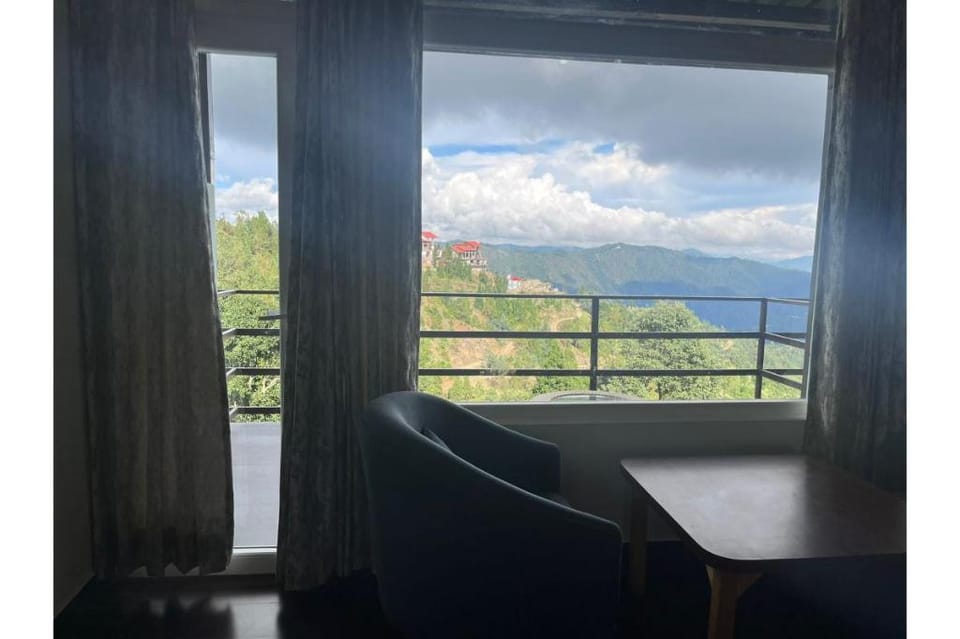 Blue Lotus by M - Mukteshwa Hotel in Uttarakhand