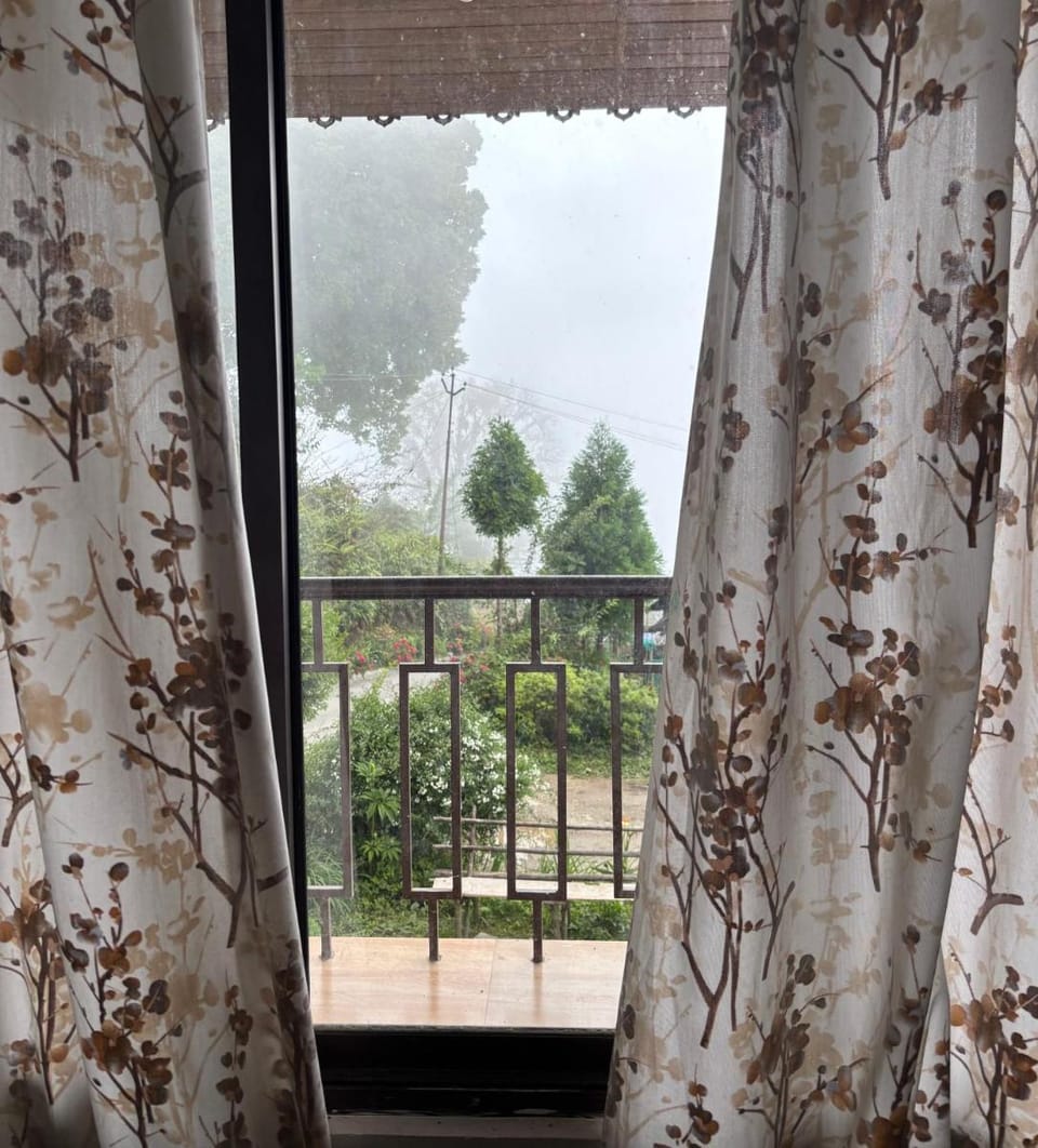 Rock View Rishop Vacation rental in West Bengal