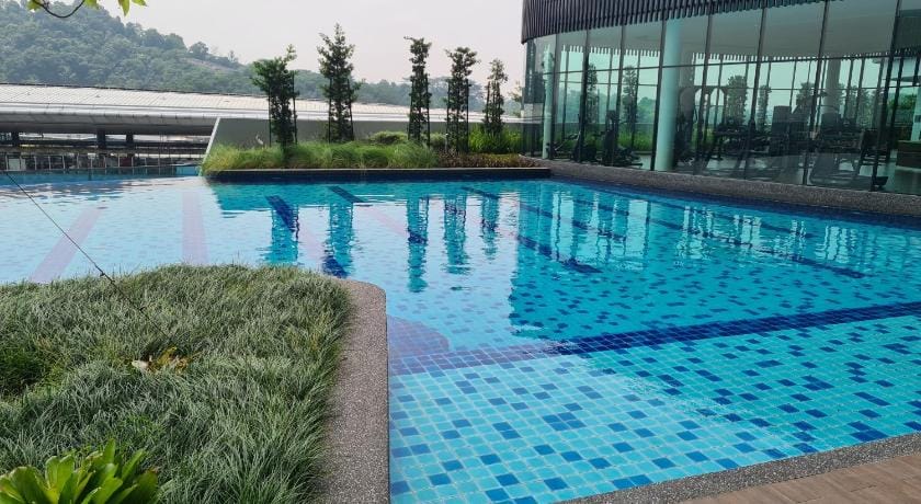 Alpine Parkland Netflix 5 Beds@ MRT Batu 11 Cheras Apartment in Negeri Sembilan, Malaysia