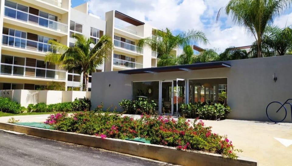 vr113-2bd Encantador y moderno con vista piscina Apartment in Dominicus