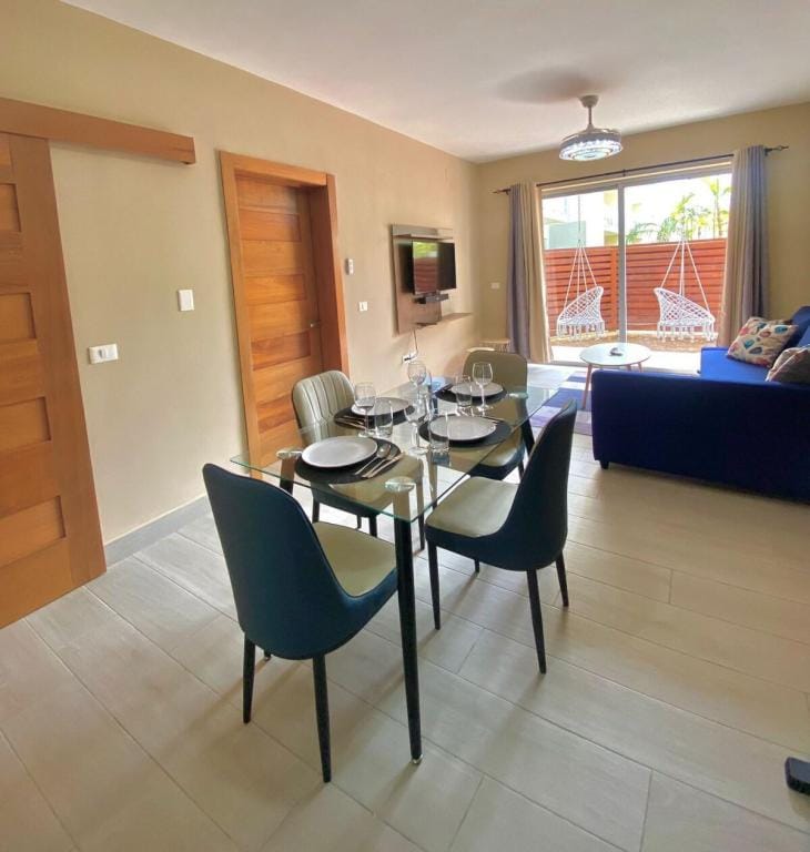vr113-2bd Encantador y moderno con vista piscina Apartment in Dominicus