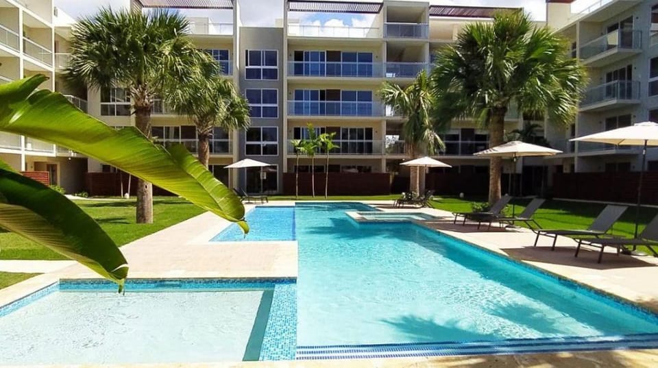 vr113-2bd Encantador y moderno con vista piscina Apartment in Dominicus
