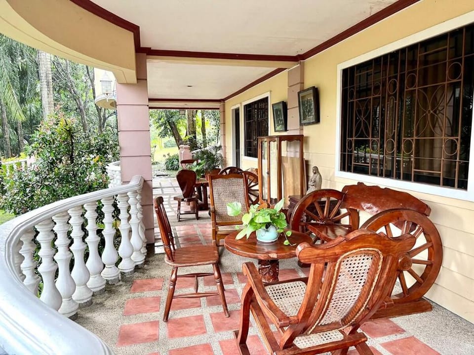 Relaxing Casita 1 - Florinda’s Bamban, Tarlac Villa in Central Luzon