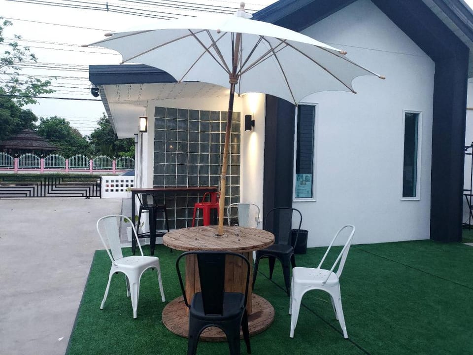 PORJAIPHAKพอใจพักไม่ได้เป็นที่รักขอเป็นที่พักก็ได้ Apartment in Laos