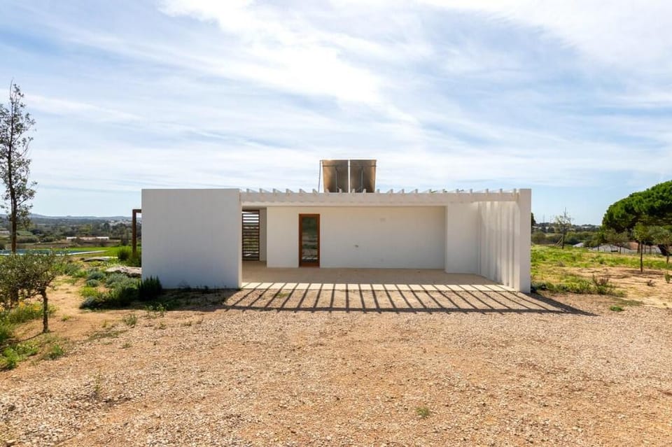 Escape in Luxury Villa with Pool and Lake Vacation rental in Setubal District