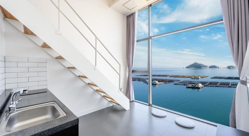 Namhae Red Wave Pension Bed and Breakfast in South Korea