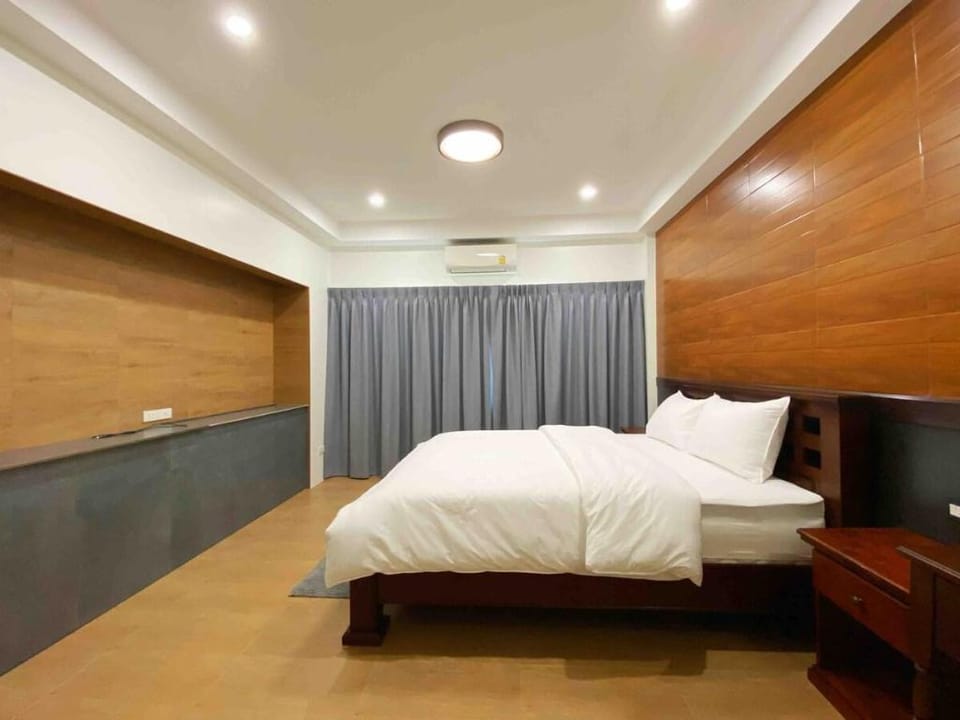 Sanaepatan Home Resort (เสน่ห์ป่าตาลโฮมรีสอร์ท) Villa in Thailand