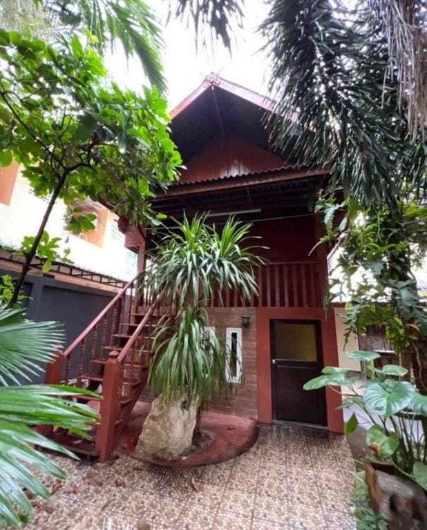 Pattaya风情度假泳池别墅/有厨房/泳池/5室3个独立浴室/临近海边 Apartment in Pattaya City