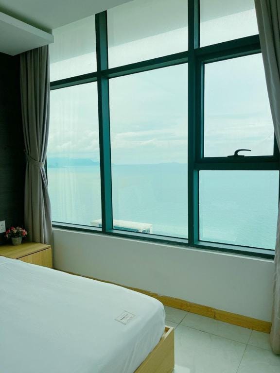 Căn hộ ngắm hoàng hôn trên biển 2842 Apartment in Nha Trang