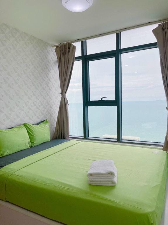 Căn hộ ngắm hoàng hôn trên biển 2842 Apartment in Nha Trang