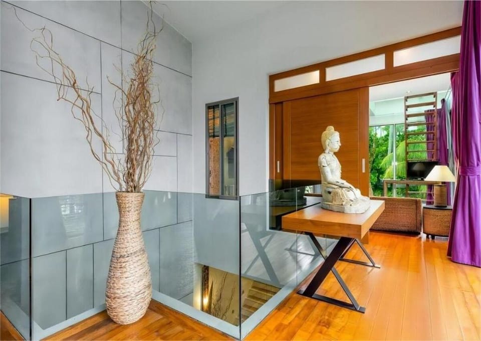 Beachfront pool villa-Vanilla 拉威3卧沙滩泳池别墅 Villa in Rawai