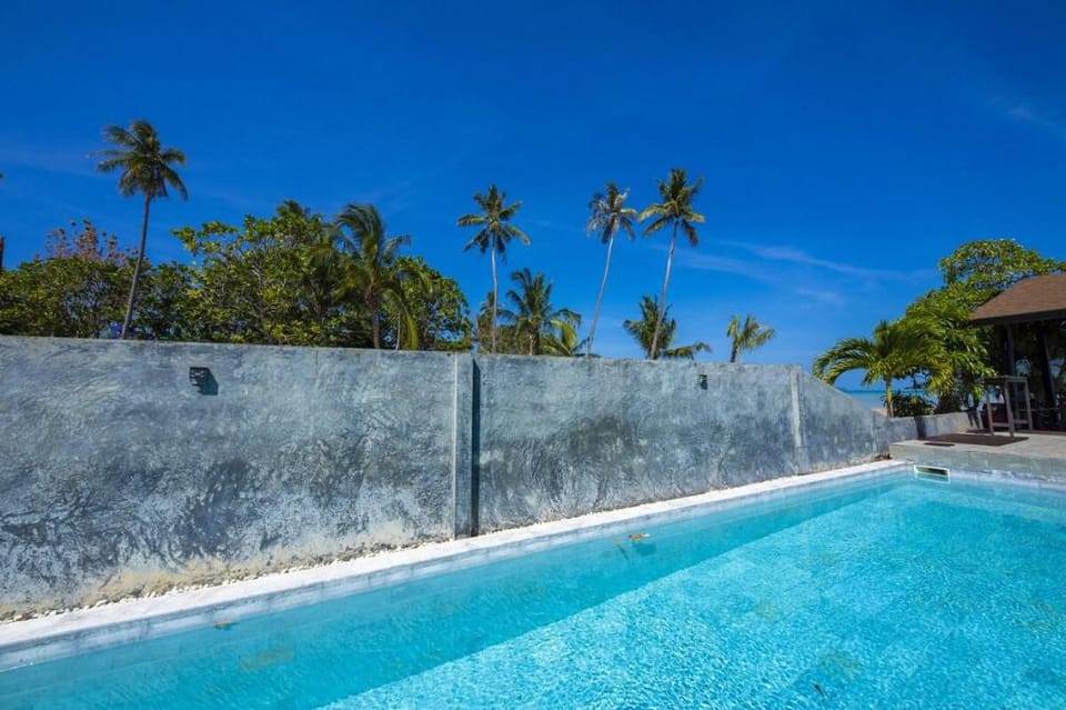 Beachfront pool villa-Vanilla 拉威3卧沙滩泳池别墅 Villa in Rawai