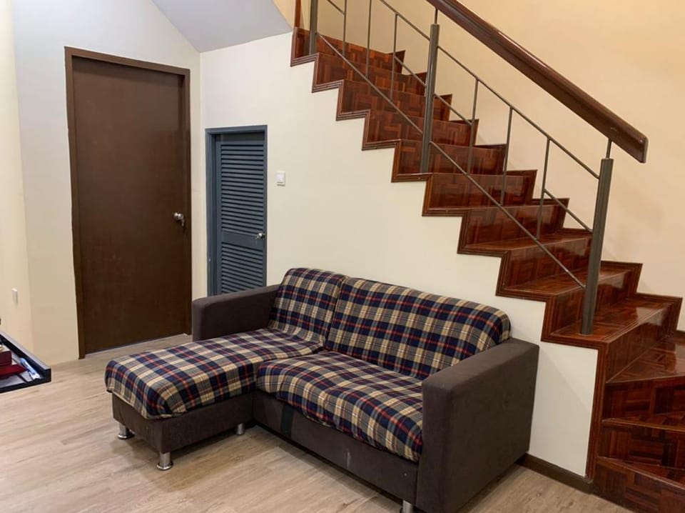 Hubridy @ Jalan Song Vacation rental in Kuching