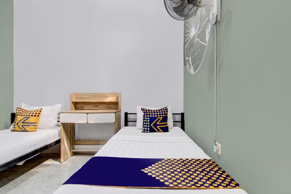 SPOT ON 92490 Casa Homestay Syariah Hotel in Indonesia
