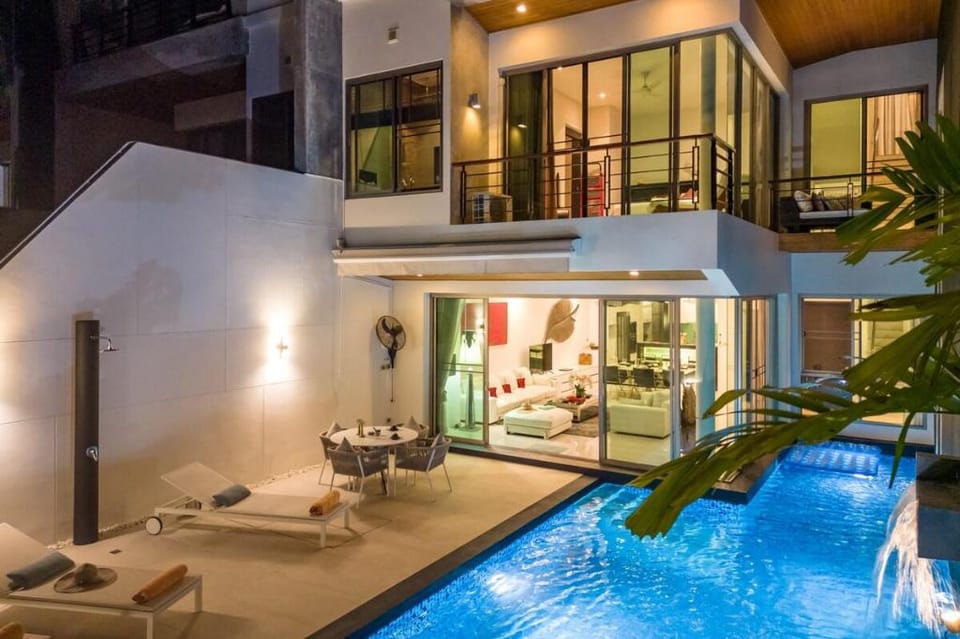 Villa Sabine: private pool 4br seaview jacuzzi Vacation rental in Rawai