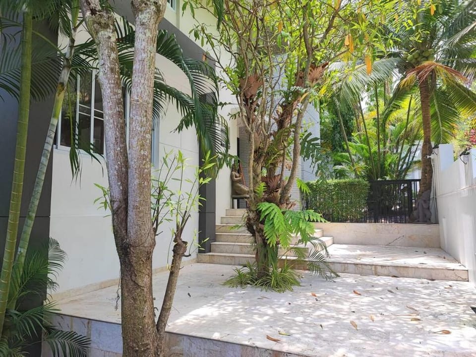 Four BR Tree Villa SDV375 By Samui Dream Villas Vacation rental in Ko Samui