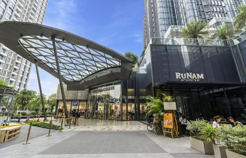 Landmark 81 1BR, Luxury, Roomy Vacation rental in Ho Chi Minh City