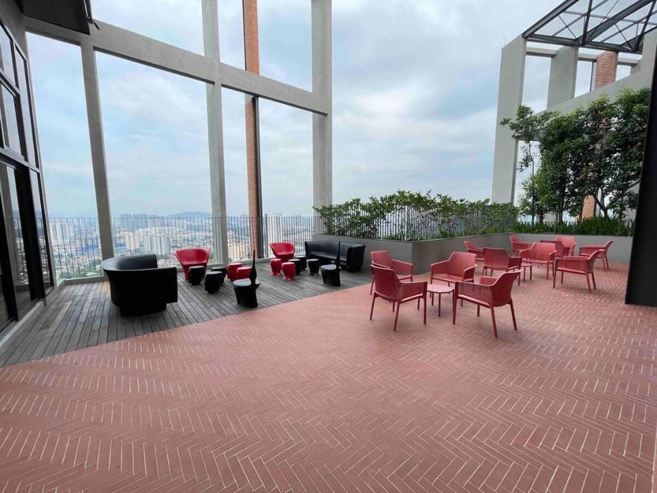 Millerz Square- Mid Valley 2R2B; 6PAX Apartment in Federal Territory of Kuala Lumpur