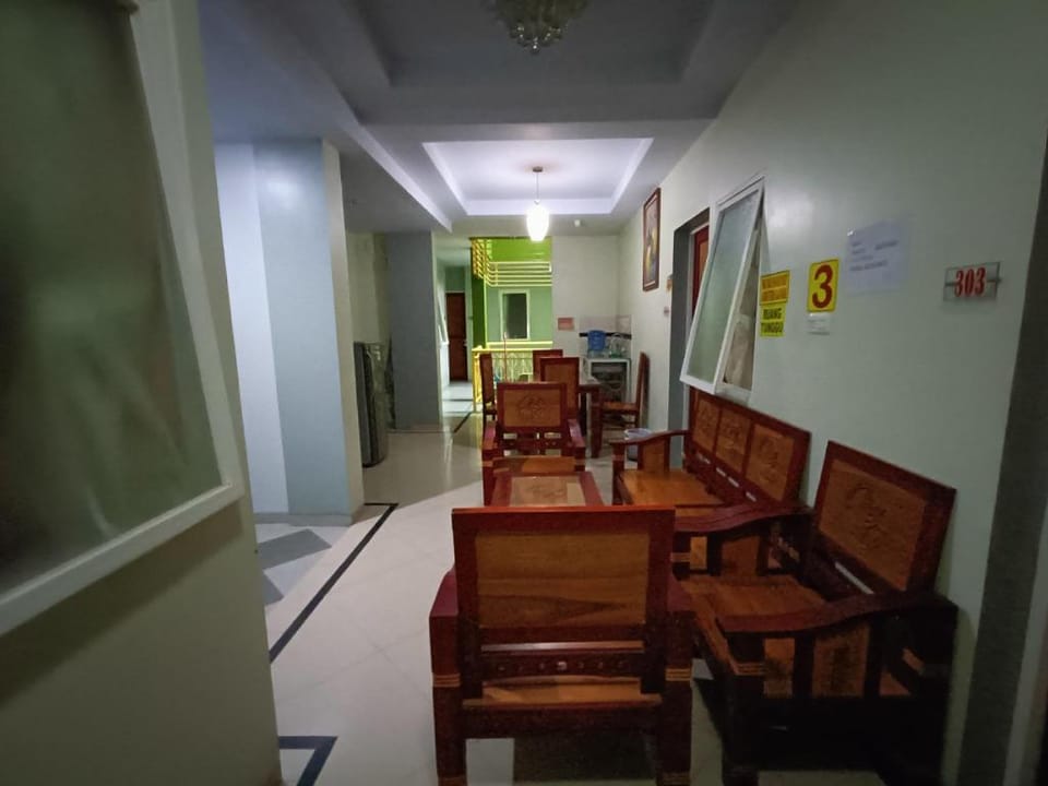 Balqies Homestay Syariah Makassar Mitra RedDoorz Hotel in Indonesia