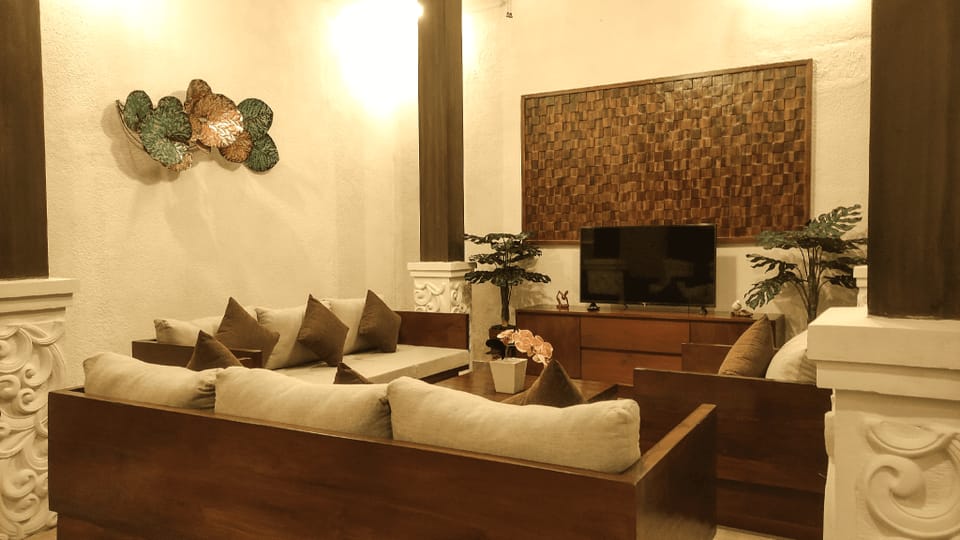 Villa Sinergi: 2BR Tranquil Villa in Seminyak Villa in North Kuta