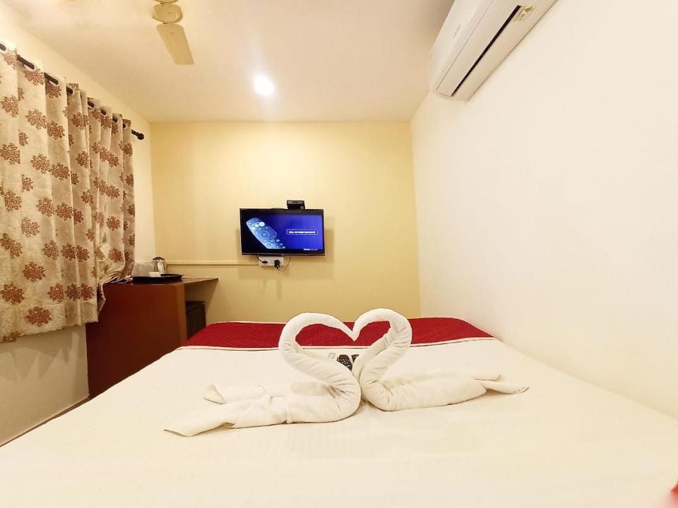 di CASA Penthouse - 2BK + Spacious Terrace Apartment in Calangute