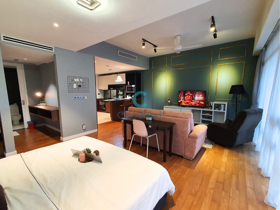 Anggun Spacious Studio (18) Near KLCC | 400m to Monorail Stn Apartment in Federal Territory of Kuala Lumpur