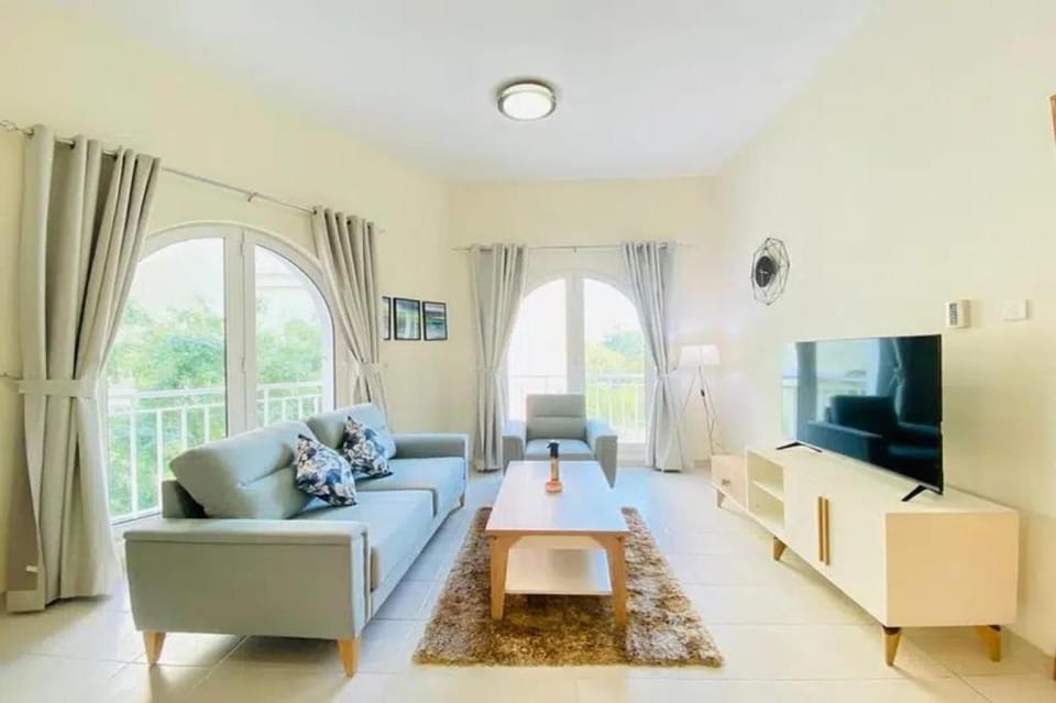 Home NAKHEEL COMMUNITIES RESIDENTIAL LEASING LLC Hotel in Dubai