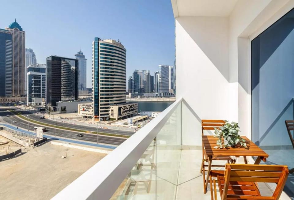 Home AG TOWER - 1011A & 1111A, Business Bay Hotel in Dubai