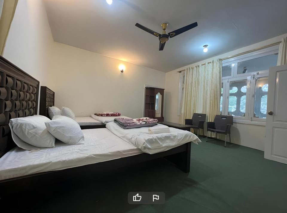 Qashqar-Heights Hotel in Pakistan