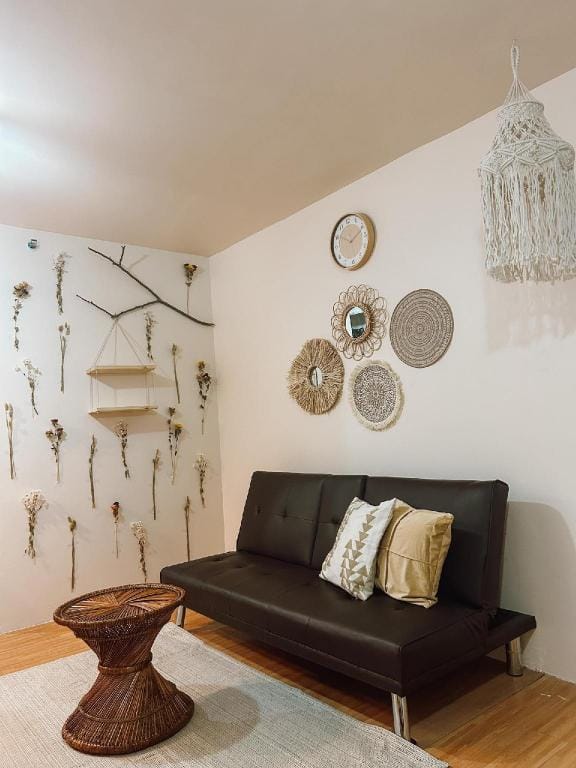 BOHO CHIC Themed Condo near SM Marilao & PH Arena Apartment in Region of Manila