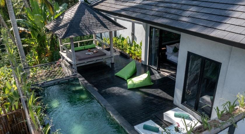 Capung Asri Eco Luxury Resort with Private Pool Villas Bed and Breakfast in Tampaksiring