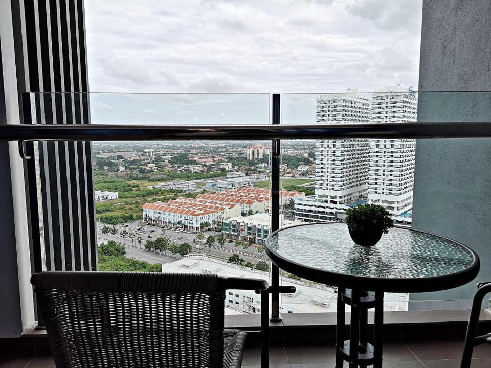 White House   Apartment in Malacca