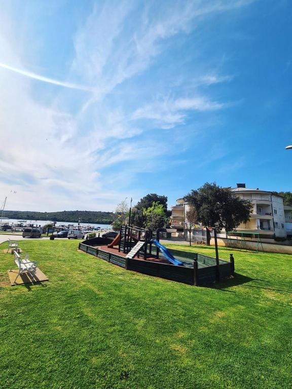 New 4*Apartment Paltana, near beach, close to Pula Apartment in Banjole