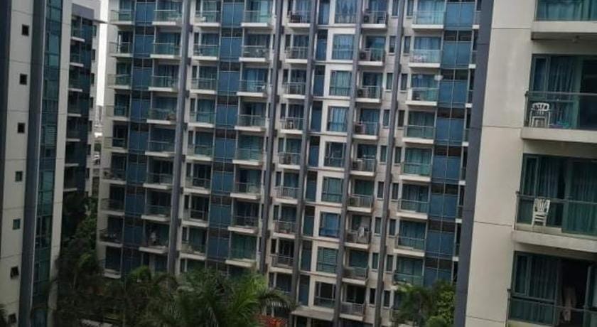 One Palm Tree across Naia Terminal 3 Apartment in Pasay