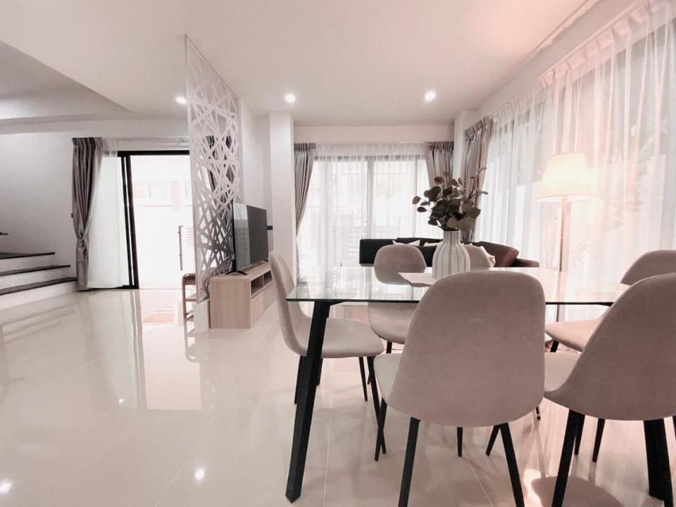 Mira House | 4BR 3BA | Naiyang Beach | HKT Airport Vacation rental in Phuket