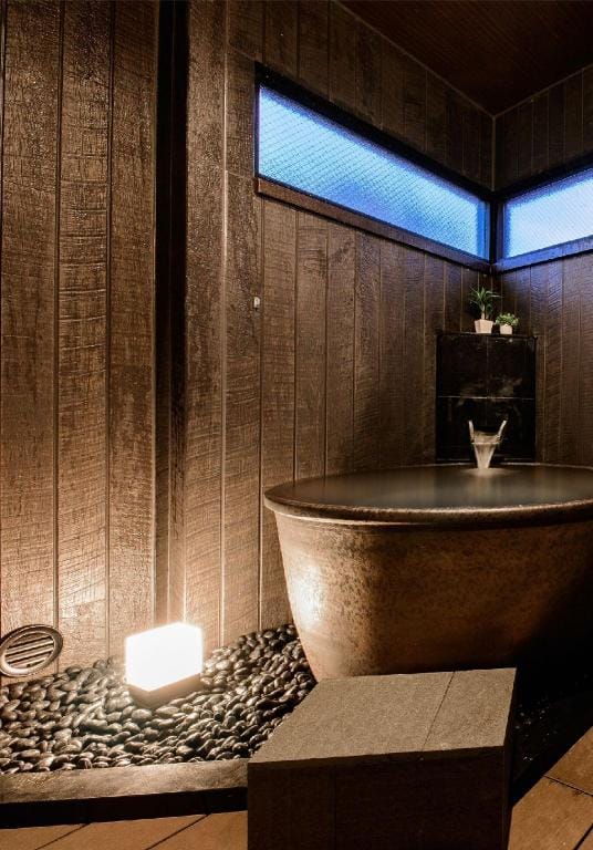 Hana-No-Mizuumi Hotel in Hakone